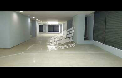 Imagem: O depósito possui 580m² de Área e está localizado em Santa