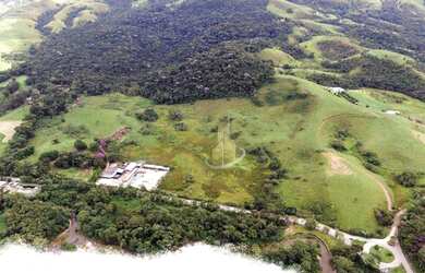 Imagem: O terreno à venda possui 450m² de Área e está localizado