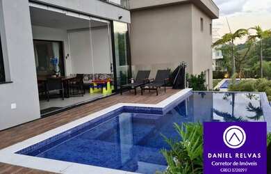 Imagem 1: Casa Alto Padrão Mobiliada À Venda no Residencial Vila Solaia