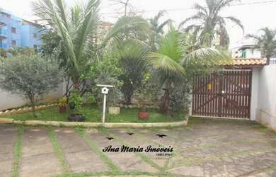 Imagem: A casa possui 2 Dormitórios, 2 Banheiros, 4 Vagas na garagem