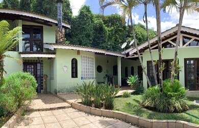 Imagem: A casa em condomínio possui 2 Dormitórios, 4 Banheiros, 5