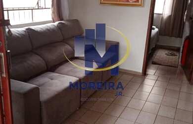 Imagem: A casa possui 3 Dormitórios, 2 Banheiros, 2 Vagas na garagem