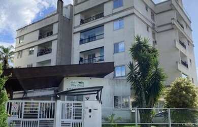 Imagem: O apartamento possui 1 Dormitório, 1 Banheiro, 1 Vaga na garagem