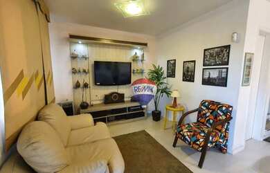 Imagem: A casa possui 4 Dormitórios, 4 Banheiros, 2 Vagas na garagem