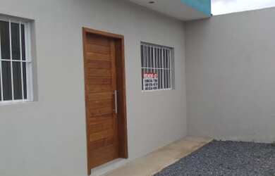 Imagem: A casa possui 2 Dormitórios, 2 Banheiros, 2 Vagas na garagem