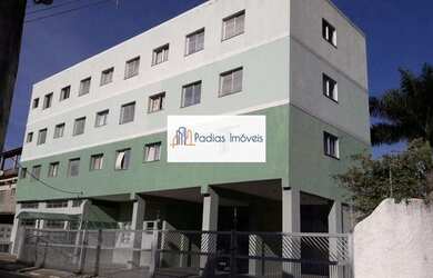 Imagem: O apartamento possui 1 Dormitório, 1 Banheiro, 1 Vaga na garagem