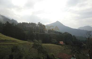 Imagem: O terreno possui 660m² de Área e está localizado em Cascatinha