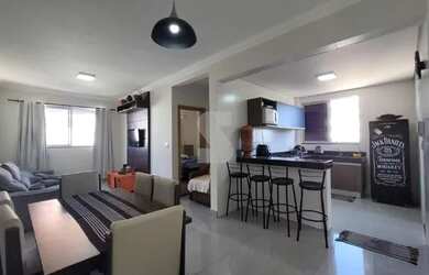 Imagem: O apartamento possui 3 Dormitórios, 1 Banheiro, 2 Vagas na