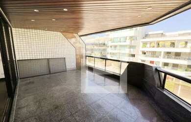 Imagem: O apartamento possui 3 Dormitórios, 5 Banheiros, 3 Vagas na