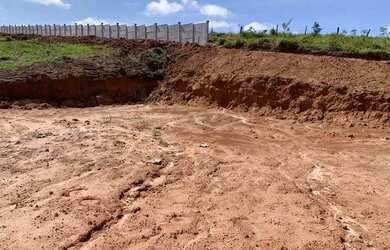 Imagem: O terreno possui 600m² de Área e está localizado em Centro