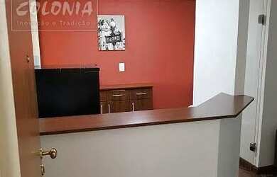 Imagem: O depósito possui 1 Vaga na garagem, 30m² de Área e está