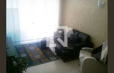 Imagem: A casa possui 4 Dormitórios, 4 Banheiros, 2 Vagas na garagem