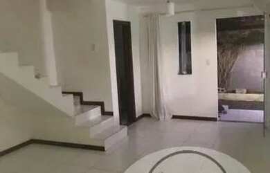 Imagem: A casa em condomínio para alugar possui 2 Dormitórios, 3 Banheiros