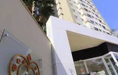 Imagem: O apartamento possui 3 Dormitórios, 1 Banheiro, 1 Vaga na garagem