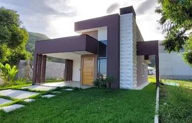 Imagem: A casa em condomínio possui 3 Dormitórios, 1 Banheiro, 2 Vagas