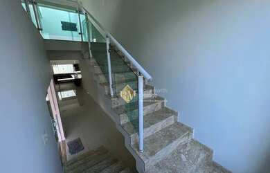 Imagem 11: Bela casa com ótima iluminação e ventilação disponível para locação...