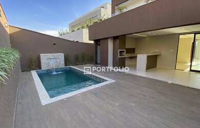 Imagem: A casa em condomínio possui 3 Dormitórios, 5 Banheiros, 3