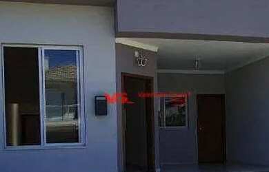 Imagem: A casa em condomínio possui 3 Dormitórios, 2 Banheiros, 2