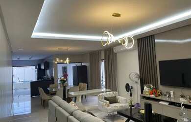 Imagem: A casa em condomínio possui 4 Dormitórios, 5 Banheiros, 4