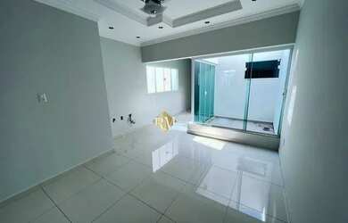 Imagem 6: Bela casa com ótima iluminação e ventilação disponível para locação...