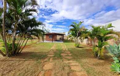 Imagem: A casa em condomínio possui 1 Dormitório, 1 Banheiro, 2 Vagas