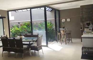 Imagem: A casa em condomínio possui 3 Dormitórios, 5 Banheiros, 4