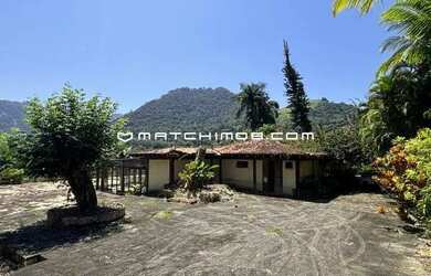 Imagem 9: Portogalo Angra, frente praia, heliponto, quadra poli