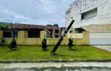 Imagem 3: Casa com 04 dormitórios sendo 01 suíte e 04 vagas de garagem Bom Retiro Matinhos