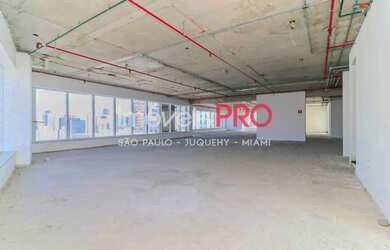 Imagem: O depósito possui 2 Vagas na garagem, 244m² de Área, Imóvel