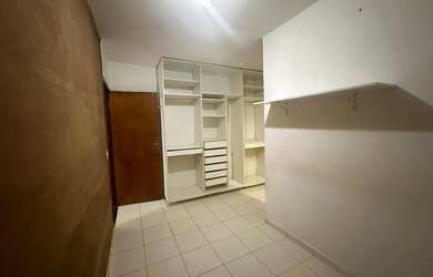 Imagem: O apartamento possui 2 Dormitórios, 1 Banheiro, 40m² de Área