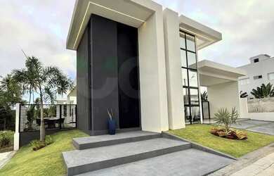 Imagem: A casa em condomínio possui 3 Dormitórios, 3 Banheiros, 2