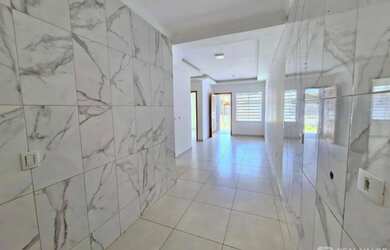 Imagem 7: Casa com 03 Dormitórios para Locação no Bairro Greenfield em Fazenda...