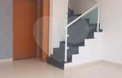 Imagem: A casa em condomínio possui 2 Dormitórios, 3 Banheiros, 1