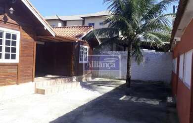 Imagem 5: Casa com piscina, churrasqueira, 3 dormitórios, 1 suíte e 8 vagas de...