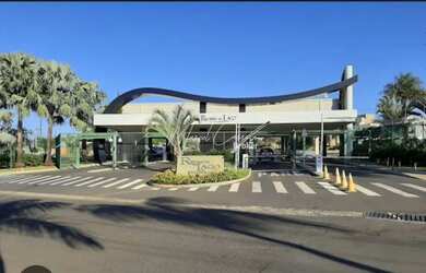 Imagem: O terreno possui 744m² de Área e está localizado em Loteamento