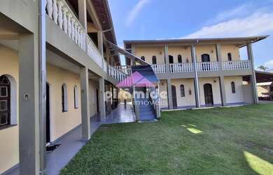 Imagem: A casa em condomínio para alugar possui 1 Dormitório, 1 Banheiro