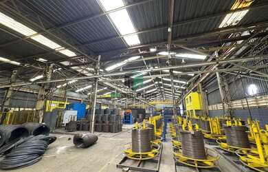 Imagem: O depósito possui 5 Vagas na garagem, 8.000m² de Área e