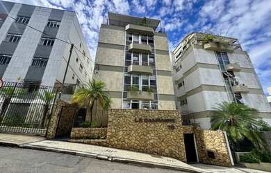 Imagem: O apartamento possui 3 Dormitórios, 2 Banheiros, 1 Vaga na