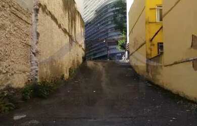Imagem 2: Terreno 365m² na Zona Sul do Rio de Janeiro 7m² de frente