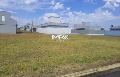 Imagem: O terreno possui 250m² de Área e está localizado em Centro