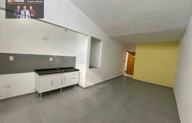 Imagem: O apartamento possui 1 Dormitório, 1 Banheiro, 1 Vaga na garagem