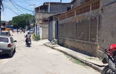 Imagem: A casa possui 1 Dormitório, 1 Banheiro e está localizado