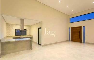 Imagem: A casa em condomínio possui 3 Dormitórios, 4 Banheiros, 4