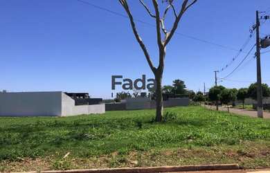 Imagem: O terreno possui 713m² de Área e está localizado em Porto