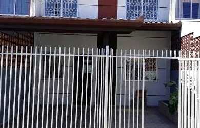 Imagem: A casa em condomínio possui 3 Dormitórios, 2 Banheiros, 2