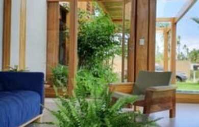 Imagem: A casa possui 5 Dormitórios, 5 Banheiros, 3 Vagas na garagem