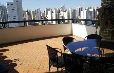 Imagem: O apartamento possui 4 Dormitórios, 1 Banheiro, 4 Vagas na