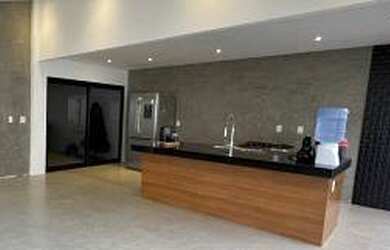 Imagem: A casa possui 3 Dormitórios, 2 Banheiros, 106m² de Área e