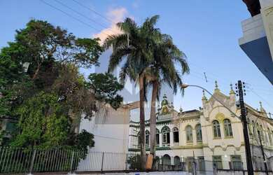 Imagem 6: Casa esquina para aluguel e venda tem 750 metros quadrados ao lado Estação...