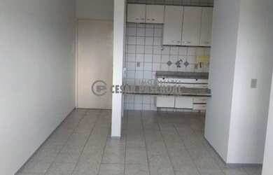 Imagem: O apartamento possui 3 Dormitórios, 1 Banheiro, 2 Vagas na